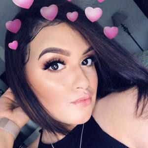 Meet your Posher, Deandra